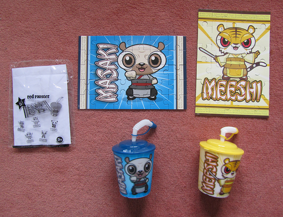 Cups with jigsaws